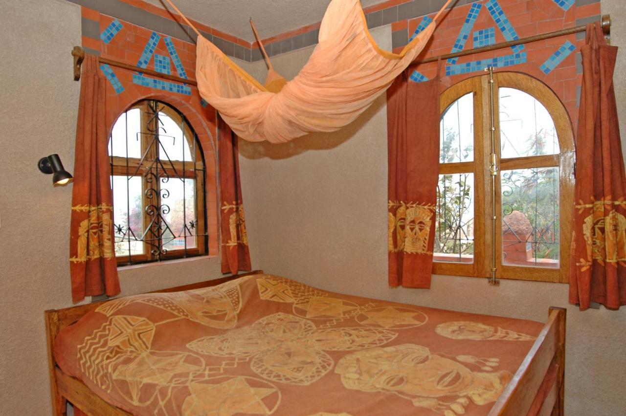 Hotel Sobo Bade Toubab Dialao Exterior foto